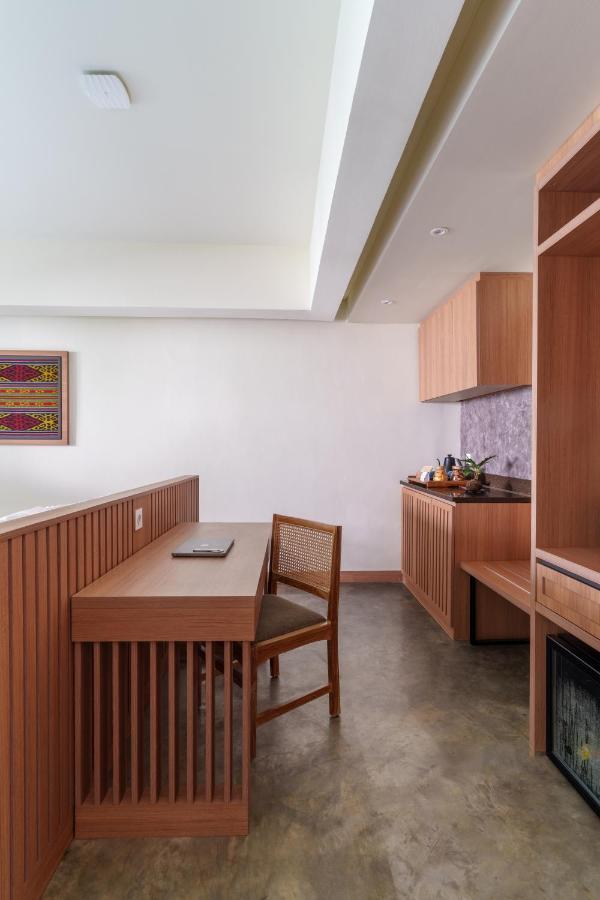 Ayom Suite Mataram Extérieur photo